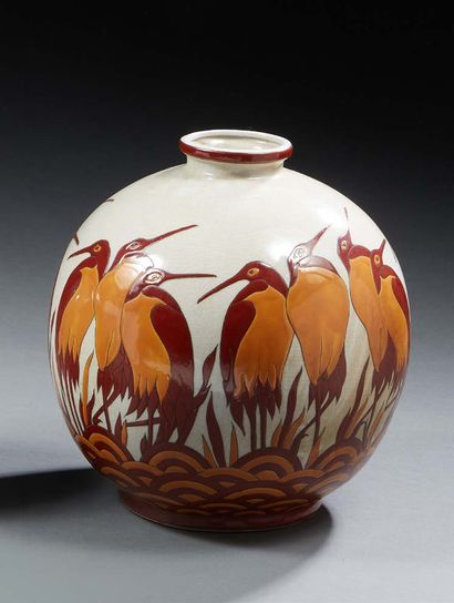 KERALOUVE LA LOUVIERE Vase ovoïde en céramique émaillée à décor émaillé figurant...