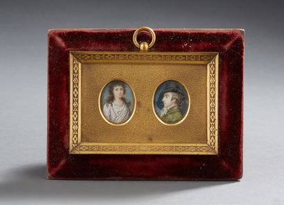 École du début du XIXe siècle Deux miniatures ovales portraits d'un homme au chapeau...