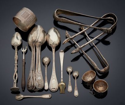 null MISCELLANEOUS silver and silver-plated metal utensils including 3 silver sugar...