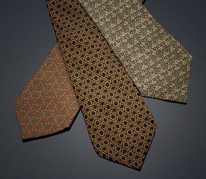 HERMES Set of three silk ties.