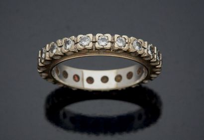 null AMERICAN ALLIANCE in white gold entirely set with small brilliant-cut diamonds.
Total...