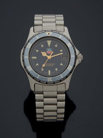 TAG HEUER Men's stainless steel wristwatch, "moon dust" dial.
Quartz movement.
(scratches...