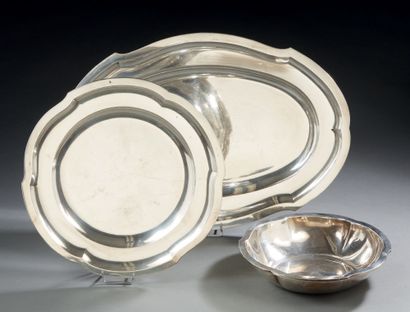 BOIN-TABURET Set consisting of an oval dish, a round dish and a round bowl, the edges...