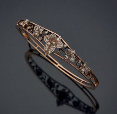 null RIGID BRACELET in pink gold 750 mm with two flat wires (accident) and a frieze...