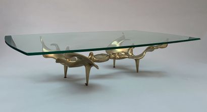 VICTOR ROMAN (1937- 1995) 
Exceptional bronze coffee table with rectangular top resting...