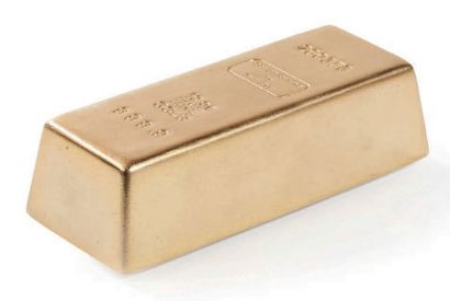 Arik LEVY (né en 1963) & Design FORTUNE Paperweight in the shape of a gold bar.
Signed...