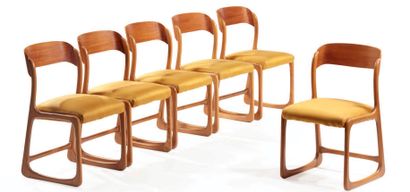 Manufacture BAUMANN Suite of six chairs "traîneau" model, teak structure, yellow...