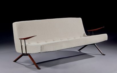 Percival LAFER (Né en 1936) 
Three-seater sofa, metal and wood frame covered with...