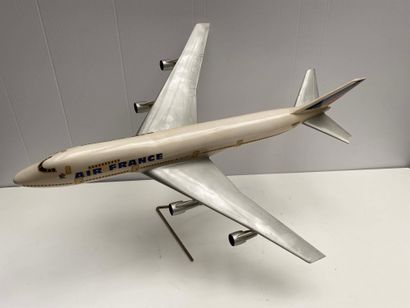 null Maquette d'agence boeing 747Air France 

Long. : 71cm - Hauteur totale avec...