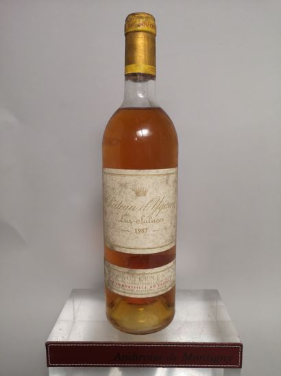 null 
1 bouteille Château D'YQUEM - 1er Gcc Sauternes 1987
Etiquette légèrement tachée....