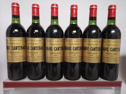 null 6 bouteilles Château BRANE CANTENAC - 2ème Gcc Margaux 1982

Etiquettes légèrement...