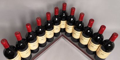 null 
12 bouteilles CLOS DU MARQUIS - Saint Julien En caisse bois. 1990

Caisse ...