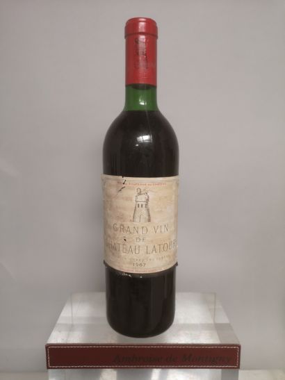 null 
1 bouteille Château LATOUR - 1er Gcc Pauillac 1967
Etiquette tachée et légèrement...