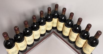 null 12 bouteilles Château GLORIA - Saint Julien 1986

6 étiquettes légèrement abîmées....