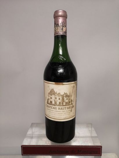 null 
1 bouteille Château HAUT BRION - 1er Gcc Pessac Léognan 1963
Etiquette tachée....