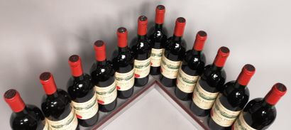 null 
12 bouteilles Château PAVIE - 1er Gcc Saint Emilion 1983
Etiquettes légèrement...