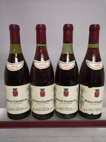 null 
4 bouteilles GEVREY CHAMBERTIN - Henri GIBOURG 1968
Etiquettes légèrement tachées...