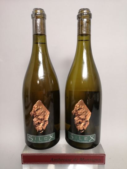 null 
2 bouteilles POUILLY FUME ""Silex"" - Domaine D. Dagueneau 2002
