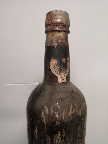null 1 bouteille PORTO NIEPOORT Cuvée speciale Vin de réserve Circa 1910 

Mis en...
