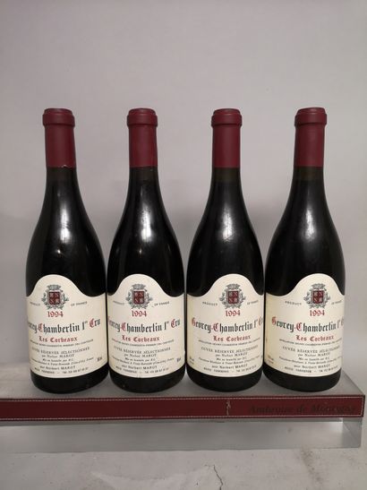 null 
4 bouteilles GEVREY CHAMBERTIN 1er cru ""Les Corbeaux"" - Bruno CLAVELIER 1994
Etiquettes...