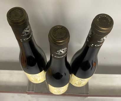 null 
3 demi-bouteilles HERMITAGE ""Vin de Paille"" - M. CHAPOUTIER 1997


 En coffret...