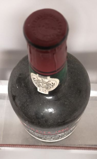 null 
1 bouteille PORTO ALTO CORGO Colheita 1960 Mis en bouteille en 1973 


Etiquette...