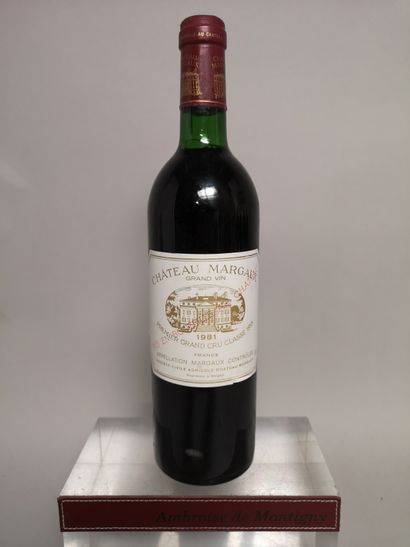 null 
1 bouteille Château MARGAUX - 1er Gcc Margaux 1981
Etiquette légèrement griffée....
