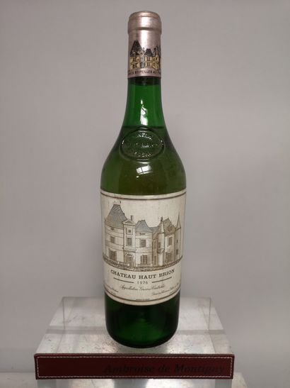null 
1 bouteille Château HAUT BRION - 1er Gcc Graves Blanc 1976
Etiquette légèrement...