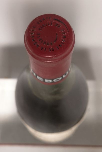 null 
1 bouteille RICHEBOURG Grand cru - Domaine de la Romanée Conti 1975
Etiquette...