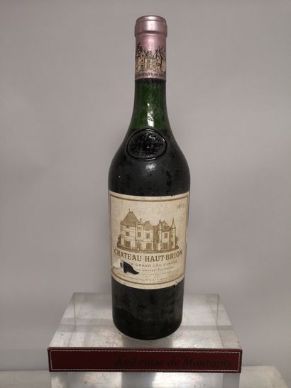 null 
1 bouteille Château HAUT BRION - 1er Gcc Pessac Léognan 1963
Etiquette légèrement...