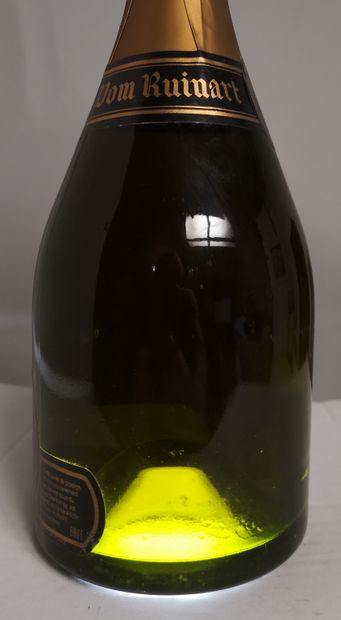 null 1 bouteille CHAMPAGNE DOM RUINART Blanc de Blancs En coffret. 1982