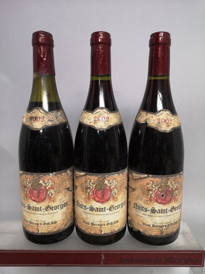 null 
3 bouteilles NUITS St. GEORGES - Bernard GRAS Nég. 2002
Etiquettes tachées...