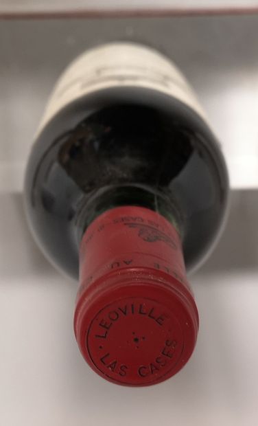 null 1 bouteille Château LEOVILLE LAS CASES - 2e Gcc Saint Julien 1982

Etiquette...