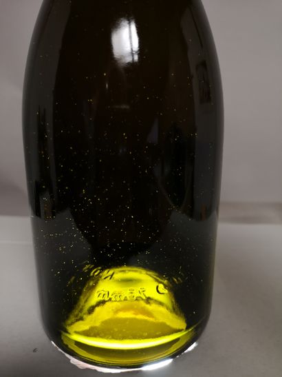 null 
1 bouteille CHAMPAGNE DOM PERIGNON 1996 
En coffret.

