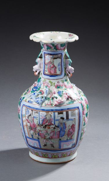 CHINE Porcelain baluster vase decorated in famille rose enamels with palace scenes...