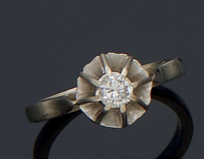 null BAGUE SOLITAIRE en or gris 750 mm ornée d'un diamant de taille moderne (env....
