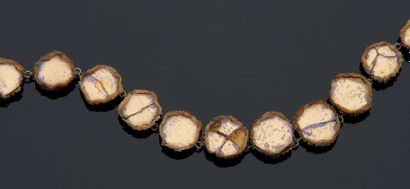 LINE VAUTRIN (ou entourage). Unsigned.
NECKLACE composed of a suite of seventeen...