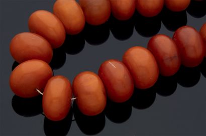 null NECKLACE of large amber balls, possibly Morocco.