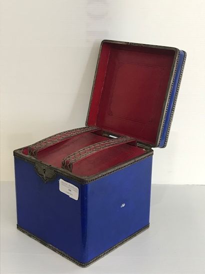 null Plate box (?) with square section in blue metal. Red leather interior. 

Early...