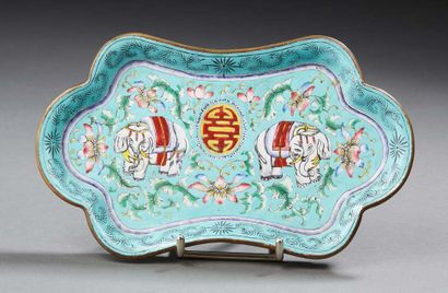 CHINE Oblong tray with contours in enamels painted on copper, turquoise background,...