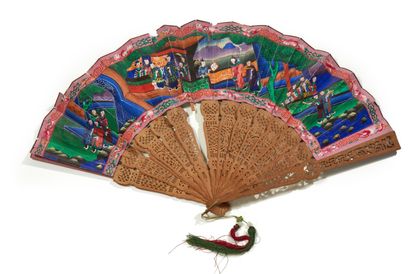 CHINE Fan, the leaf in gouache paper decorated with scenes of characters and carved...