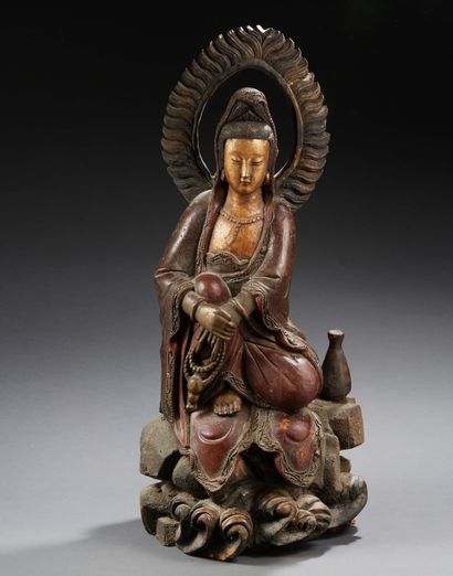 JAPON Large wooden sculpture with polychromy and gilding, representing the goddess...