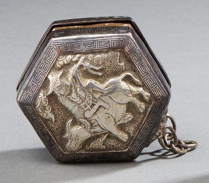 CHINE Hexagonal box in silvered bronze, decorated in light relief on each side with...
