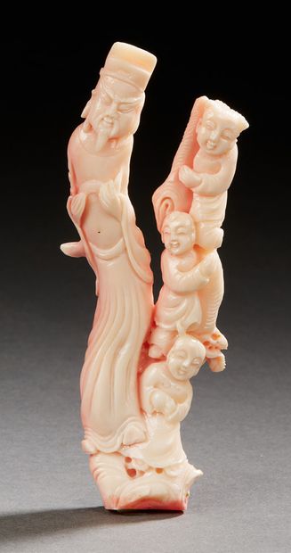CHINE White and pink coral group, immortal and smiling children climbing on each...