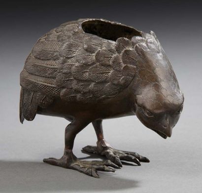 JAPON Bronze perfume burner in the shape of a quail.
XIXth century.
H. : 10 cm