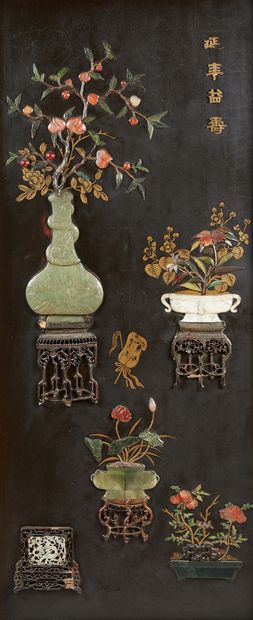 CHINE A large rectangular black and gold lacquered wood panel decorated with serpentine,...