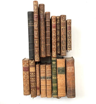 VARIA 
Ensemble de 16 volumes reliés principalement du XVIIIème siècle poèmes et...