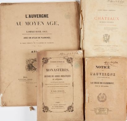 [AUVERGNE]. Ensemble de 3 volumes brochés.
- BRANCHE, Dominique. Les Monastères....