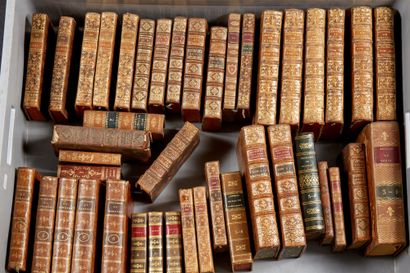 null Manette d'environ 40 volumes reliés (séries incomplètes). XVIIème - XVIIIème...