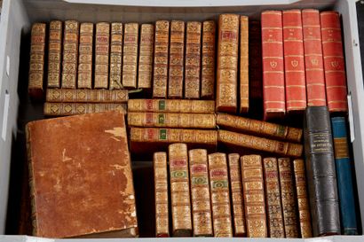 null RELIGION
Manette d'environ 38 volumes reliés. XVIIIème siècle.